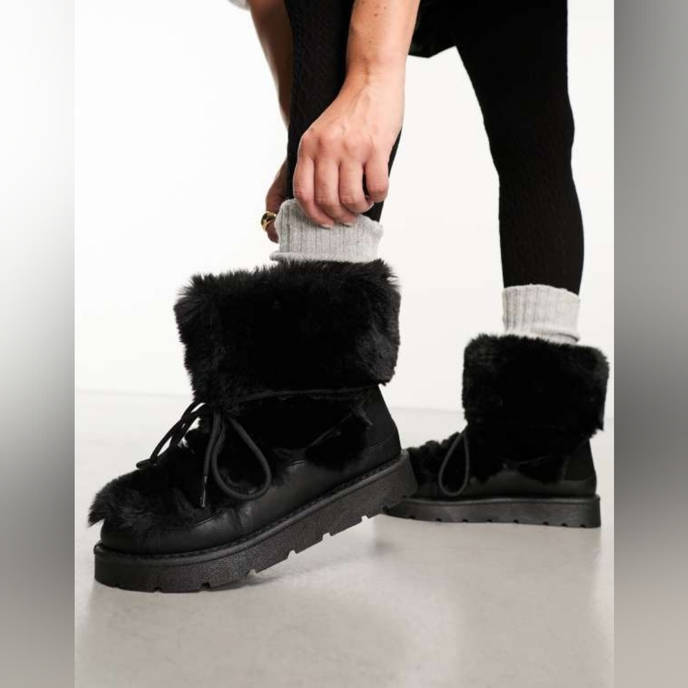 South Beach, Faux Fur Snow Boots color Black